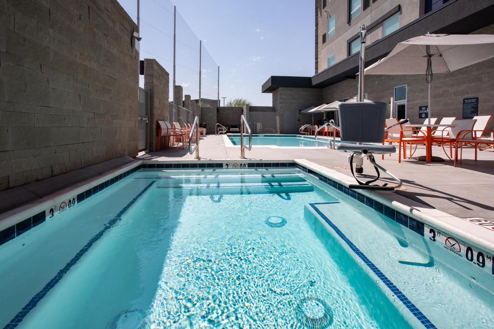 Holiday Inn Glendale - Stadium & Ent Dist By Ihg Luaran gambar